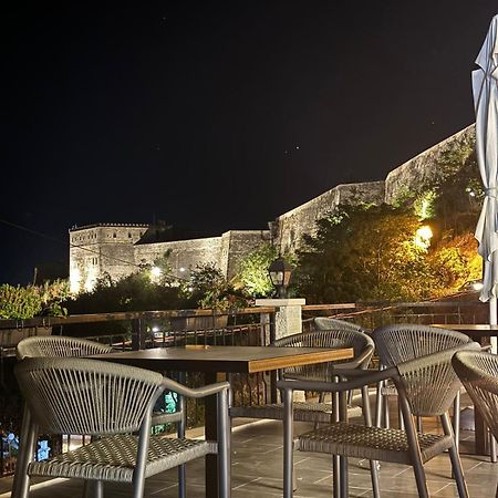 Hotel With Castle View Gjirokastër 외부 사진
