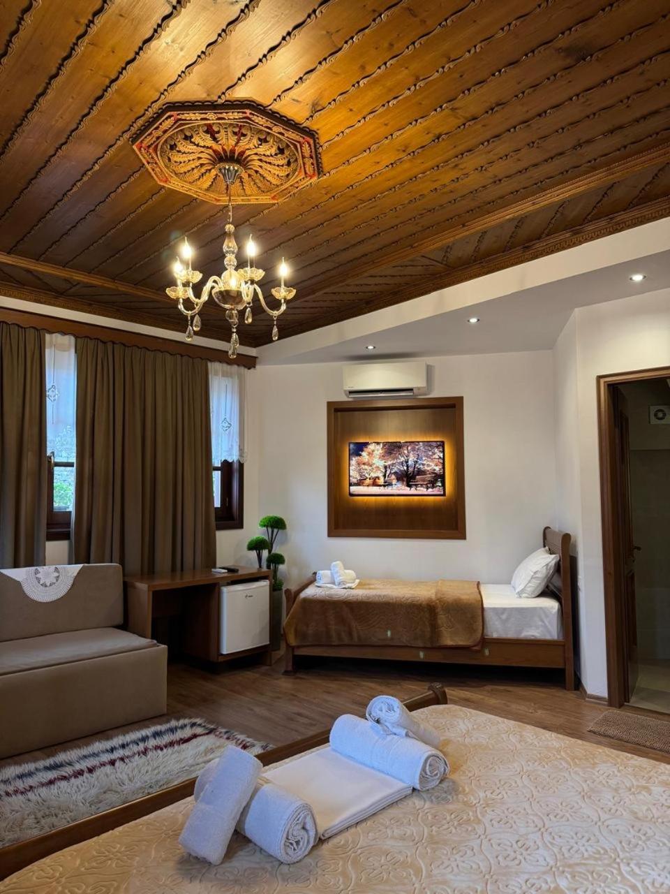 Hotel With Castle View Gjirokastër 외부 사진